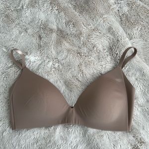 lululemon V-Neck Bra Medium Support